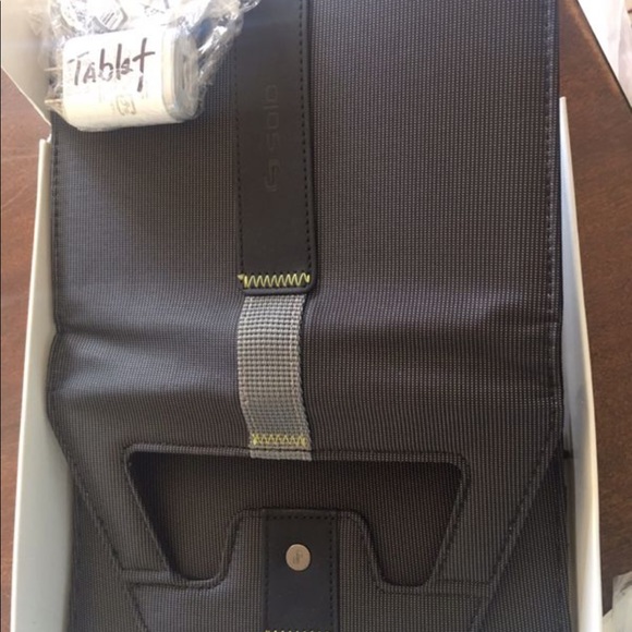 X SOLD X- Brand new tablet - Picture 2 of 3